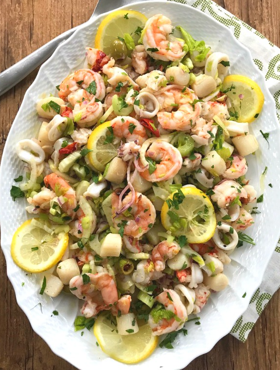 ზღვის პროდუქტების სალათი