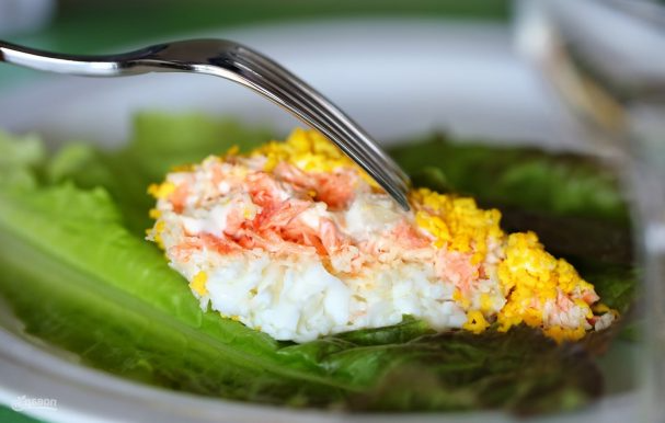 მიმოზა ორაგულით