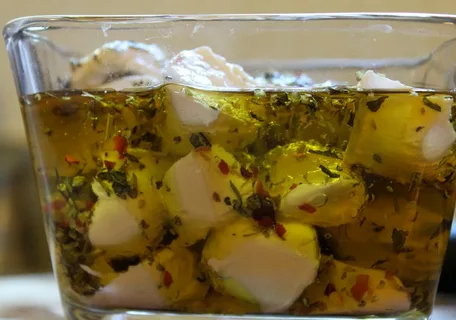 დამარინადებული მინი-მოცარელა