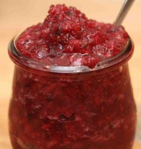 კოწახურის სოუსი ოხრახუშით ზამთრისთვის