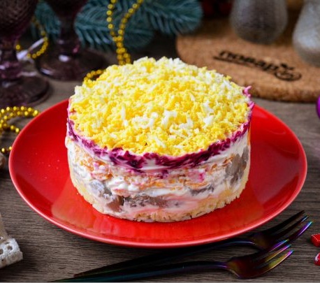 ქაშაყი ბეწვის ქურქში (ანუ ბოსტნეულის საფარქვეშ)