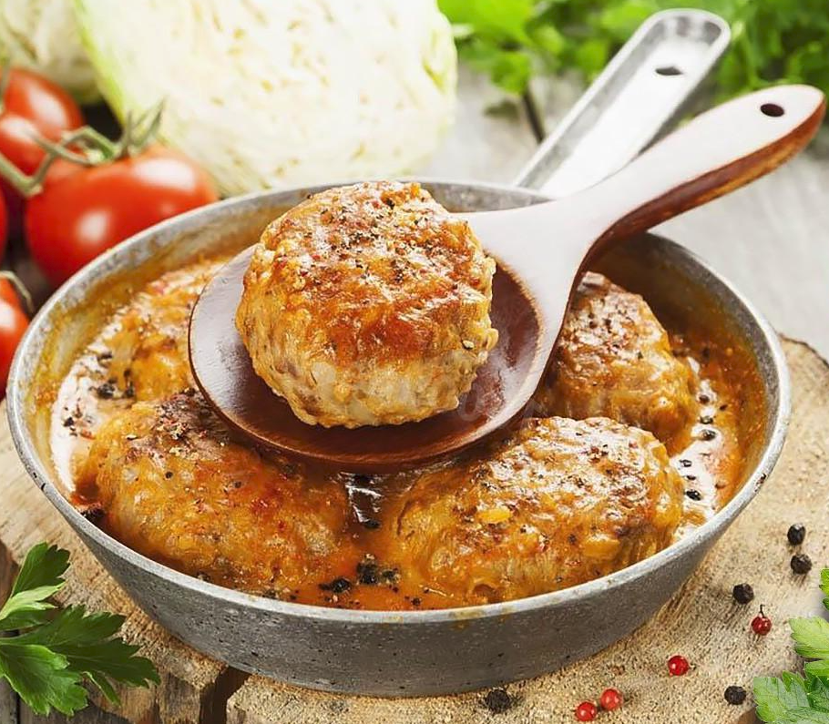 ინდაურის კატლეტები ტომატის სოუსში